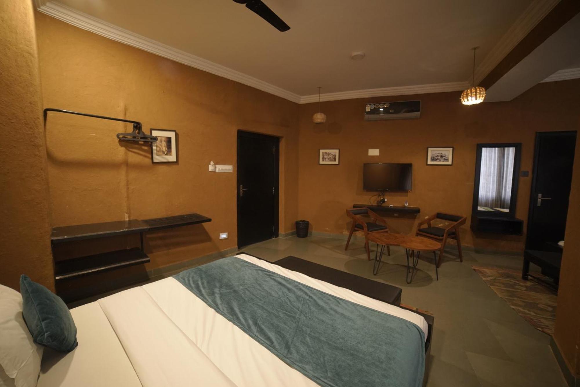 Hotel Udai Niwas By The Lake أُودايبور المظهر الخارجي الصورة